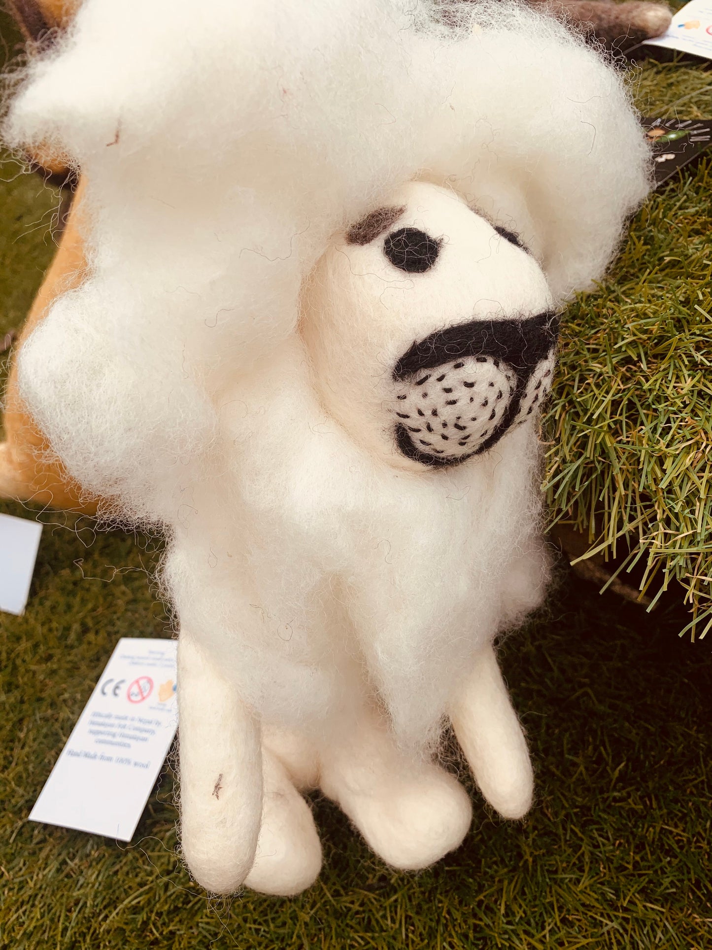 Felt White Lion - small