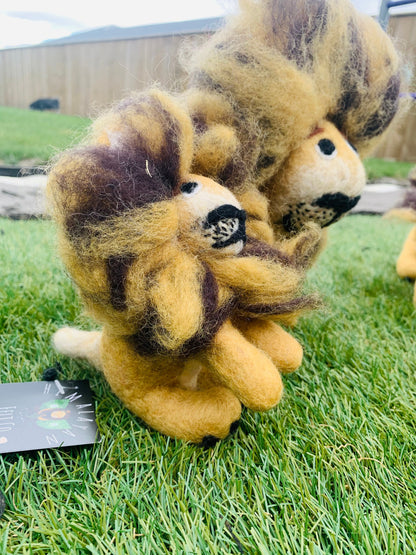 Felt Lion - small